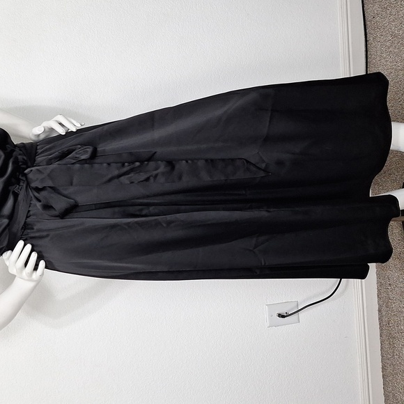 Anne Klein - Picture 5 of 12